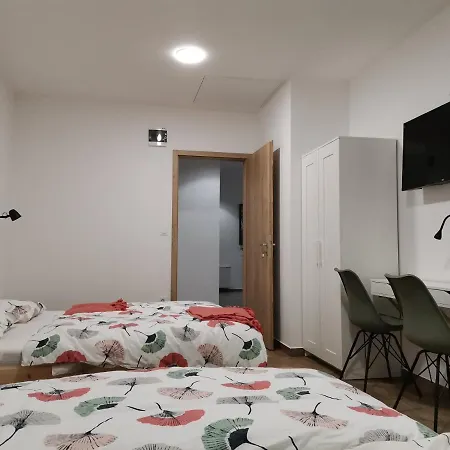 Pubyland & Apartment *