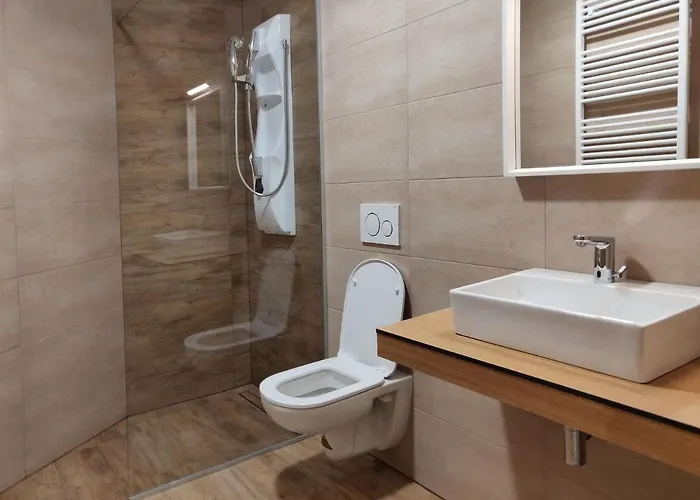 Pubyland & شقة Rogatec